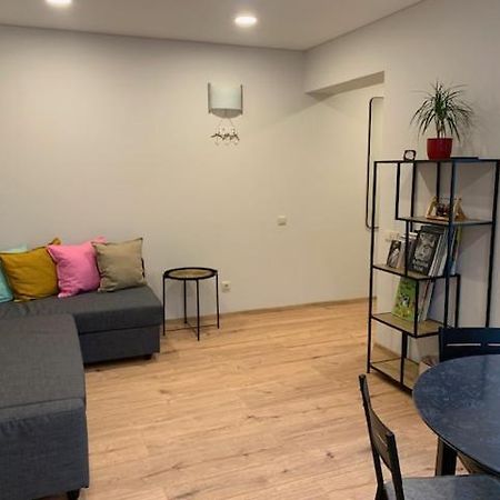 Cozy Apartment In Karmelava Bagian luar foto