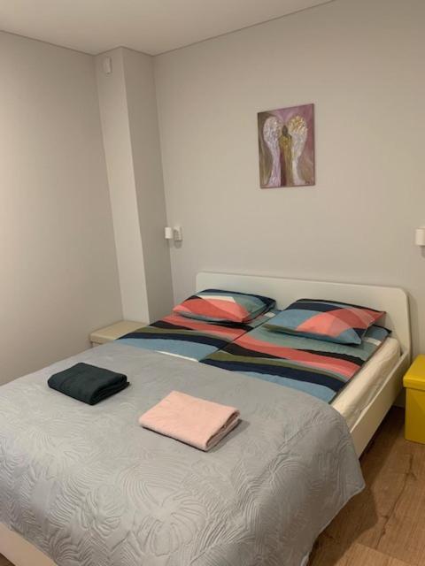 Cozy Apartment In Karmelava Bagian luar foto